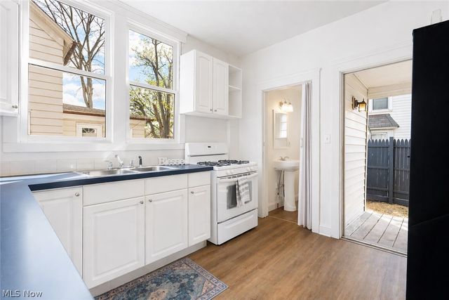 558 Nash Street, Akron, OH 44306