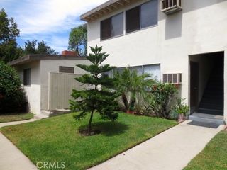 8356 Amigo 2, Northridge, CA 91324