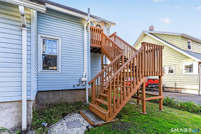 78 Waverly Avenue 2nd Floor, Milford, CT 06461