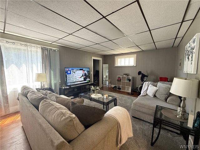 30 Hobart Street, Buffalo, NY 14206