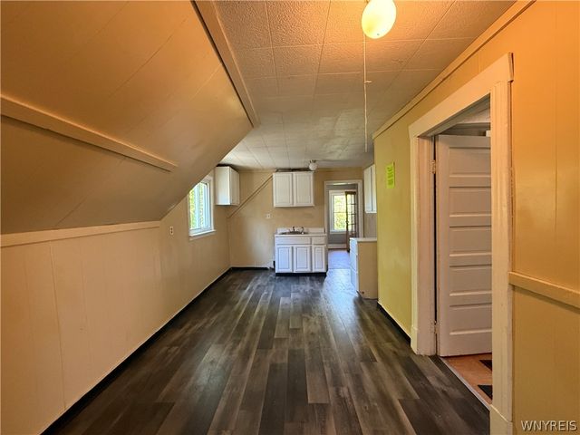 30 Hobart Street, Buffalo, NY 14206