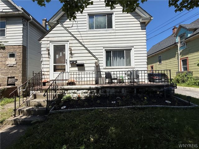 30 Hobart Street, Buffalo, NY 14206
