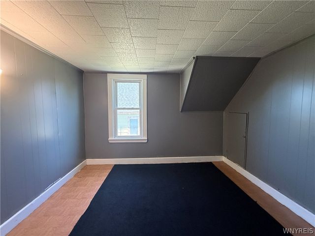 30 Hobart Street, Buffalo, NY 14206