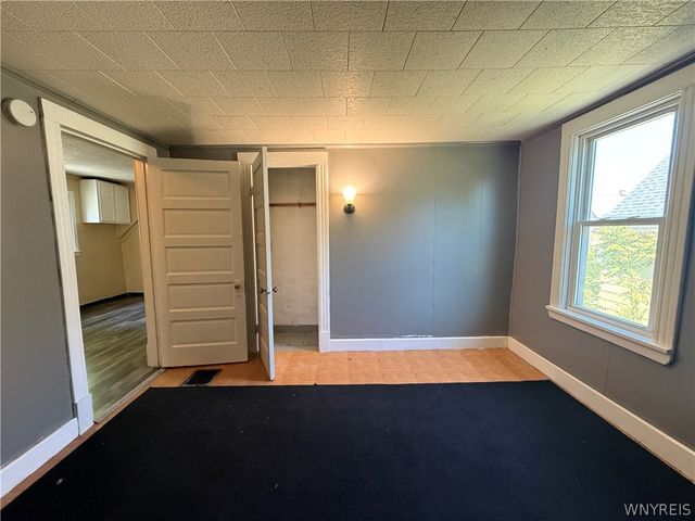 30 Hobart Street, Buffalo, NY 14206