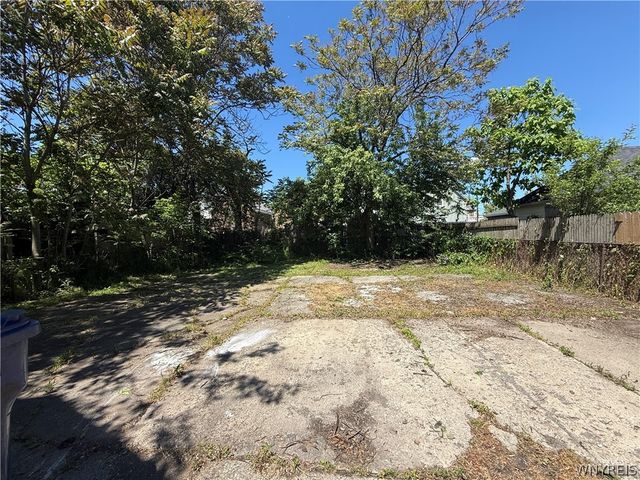 30 Hobart Street, Buffalo, NY 14206