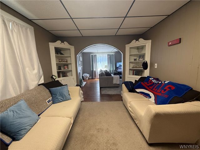 30 Hobart Street, Buffalo, NY 14206
