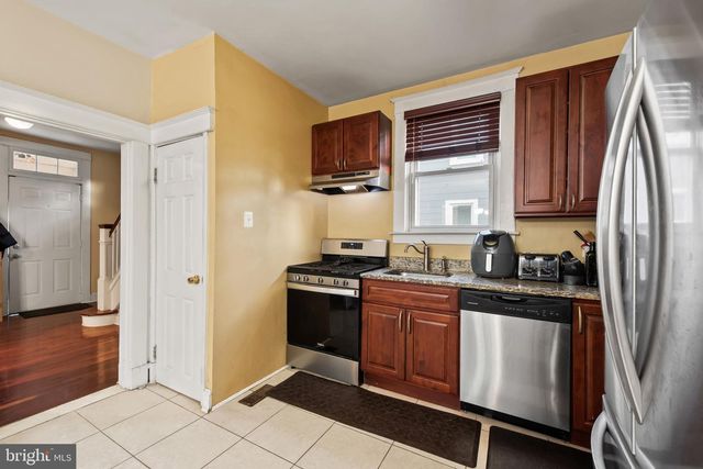 3016 WAYNE AVE, Baltimore, MD 21207