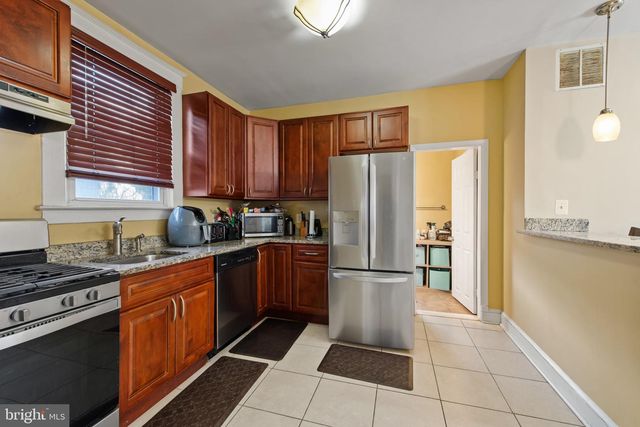 3016 WAYNE AVE, Baltimore, MD 21207