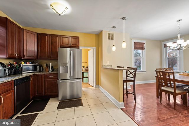 3016 WAYNE AVE, Baltimore, MD 21207