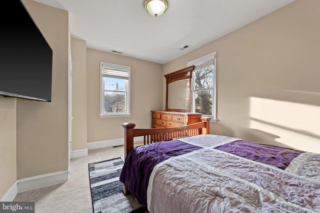 3016 WAYNE AVE, Baltimore, MD 21207