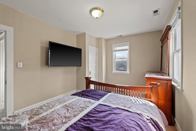 3016 WAYNE AVE, Baltimore, MD 21207