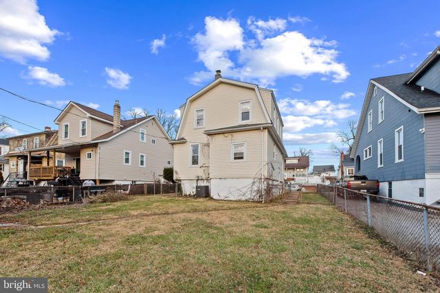 3016 WAYNE AVE, Baltimore, MD 21207