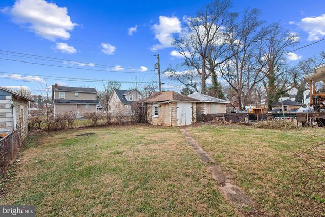 3016 WAYNE AVE, Baltimore, MD 21207