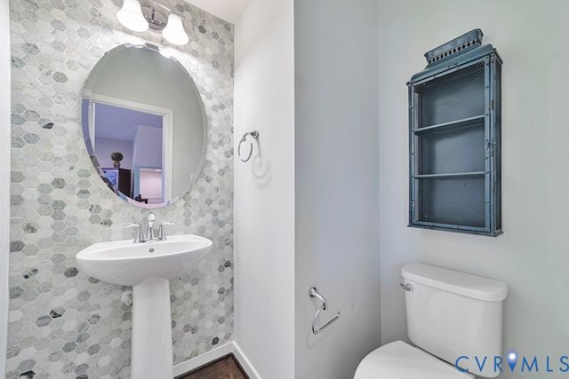 11401 Hayloft Ln, Glen Allen, VA 23060