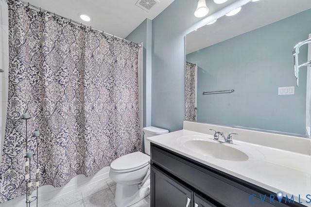 11401 Hayloft Ln, Glen Allen, VA 23060