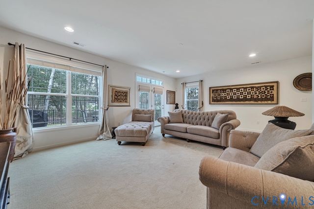 11401 Hayloft Ln, Glen Allen, VA 23060