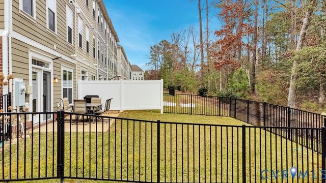 11401 Hayloft Ln, Glen Allen, VA 23060