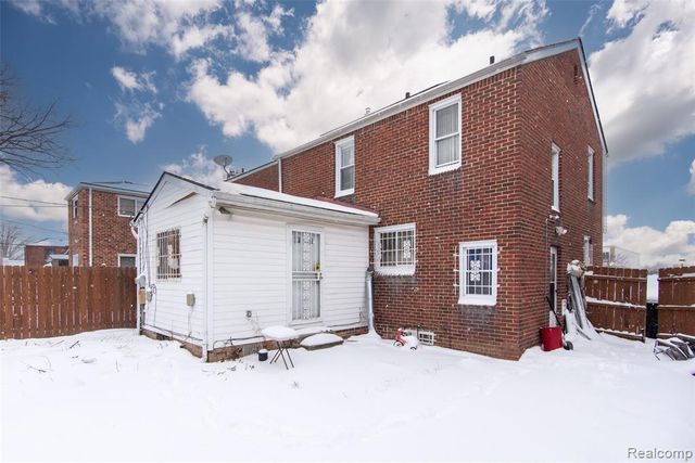 17585 Faust Avenue, Detroit, MI 48219