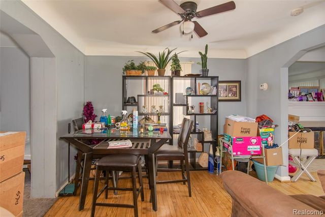 17585 Faust Avenue, Detroit, MI 48219