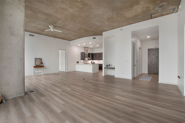 2728 Mckinnon Street 2104, Dallas, TX 75201