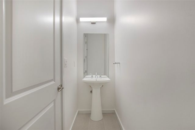 2728 Mckinnon Street 2104, Dallas, TX 75201