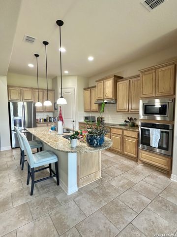 4519 Amorosa, San Antonio, TX 78261