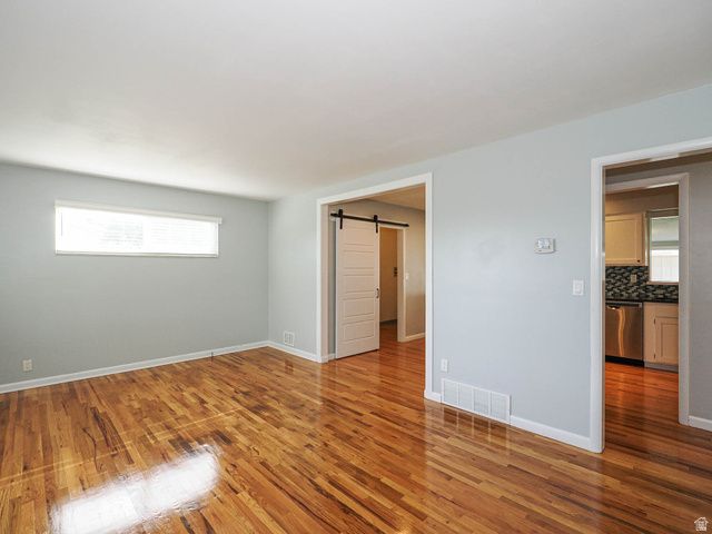 35 W AMERICAN AVE, Murray, UT 84107