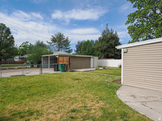 35 W AMERICAN AVE, Murray, UT 84107
