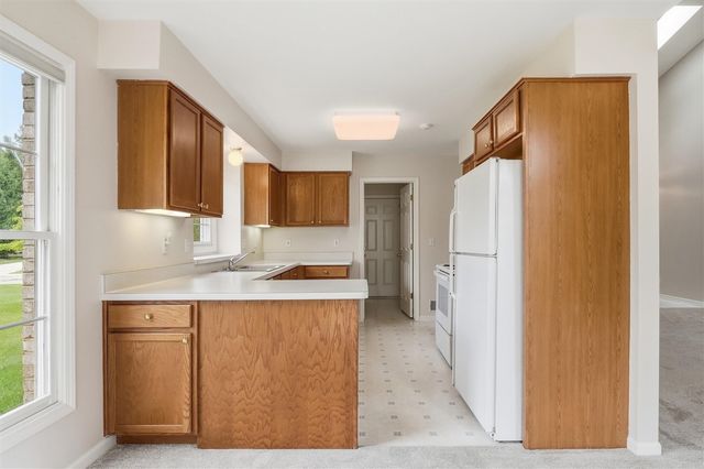 7492 Green Meadow Lane, Canton, MI 48187