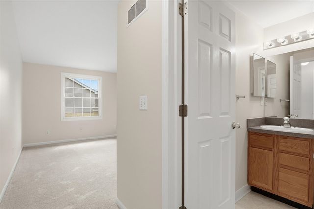 7492 Green Meadow Lane, Canton, MI 48187