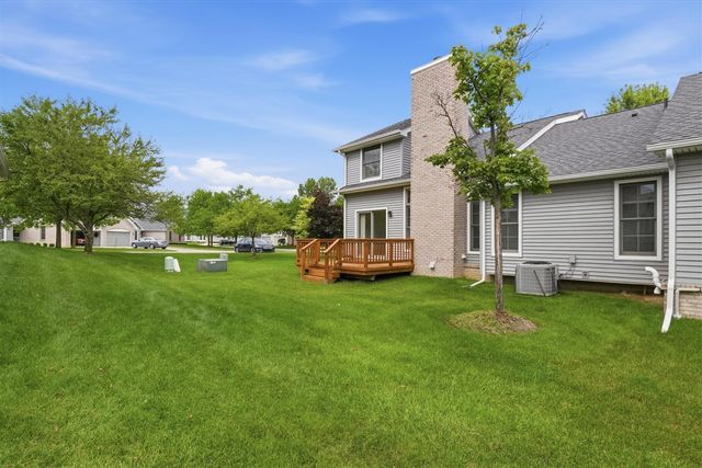 7492 Green Meadow Lane, Canton, MI 48187