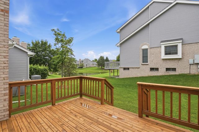 7492 Green Meadow Lane, Canton, MI 48187
