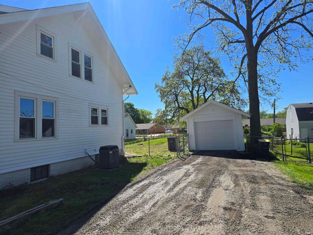 2907 McArthur Drive, Fort Wayne, IN 46809