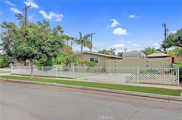 2012 W Dogwood, Anaheim, CA 92801