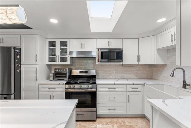 2012 W Dogwood, Anaheim, CA 92801