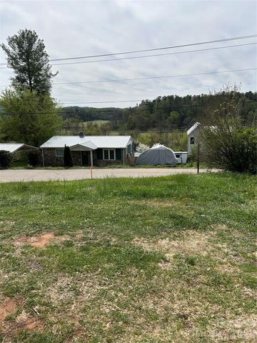 99999 Lamb Avenue 2, Asheville, NC 28806