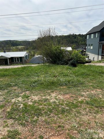 99999 Lamb Avenue 2, Asheville, NC 28806