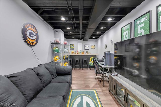 180 Wild Flower Drive, Elyria, OH 44035