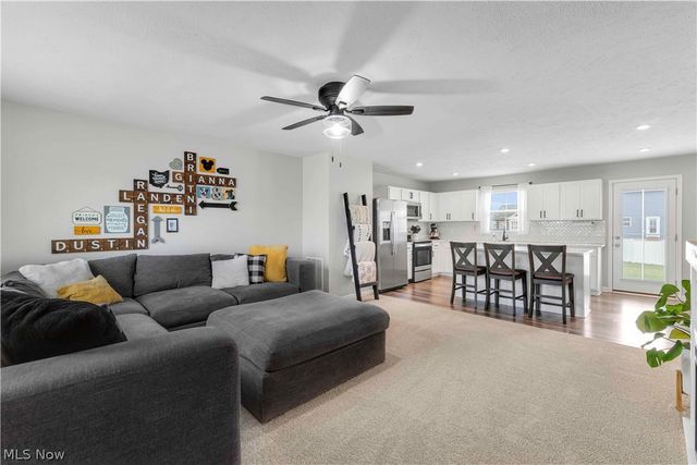 180 Wild Flower Drive, Elyria, OH 44035