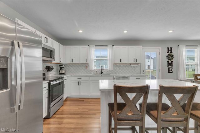 180 Wild Flower Drive, Elyria, OH 44035