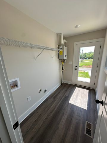 422 Shady Hill Road, Dickson, TN 37055