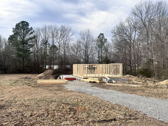 422 Shady Hill Road, Dickson, TN 37055