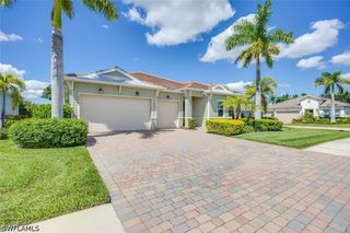 14878 Windward LN, Naples, FL 34114
