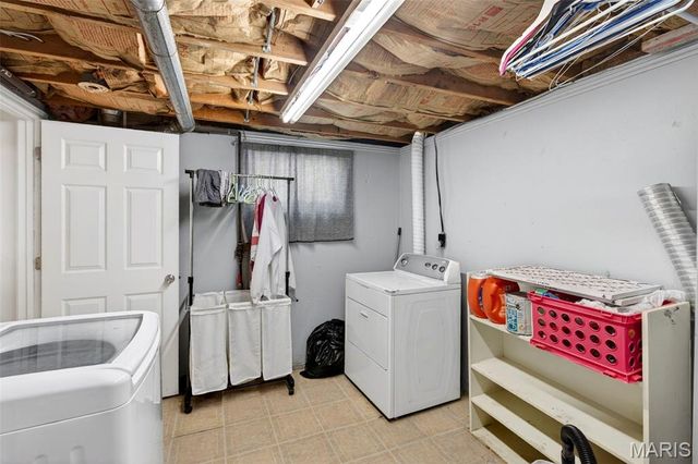5916 State Road Pp, High Ridge, MO 63049