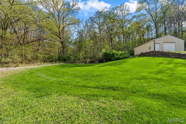 5916 State Road Pp, High Ridge, MO 63049