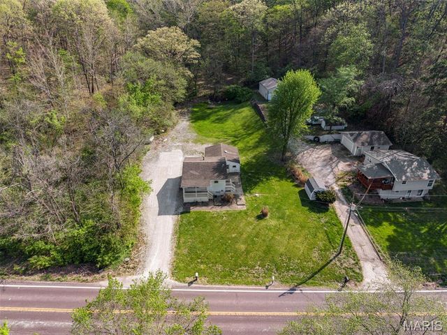 5916 State Road Pp, High Ridge, MO 63049