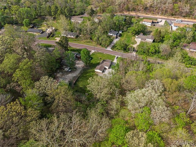 5916 State Road Pp, High Ridge, MO 63049