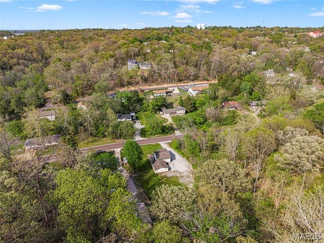 5916 State Road Pp, High Ridge, MO 63049