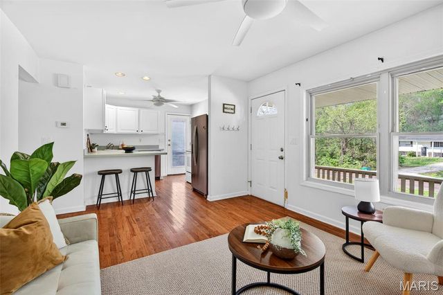 5916 State Road Pp, High Ridge, MO 63049