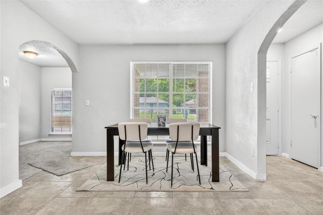 7026 Hedgewood Street, Houston, TX 77016